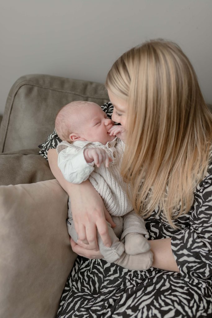 Newborn lifestyle in Heenvliet Daphnes Fotografie